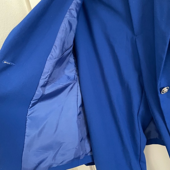 Zara Suit - Blue blazer size 8 and pants sizes 10 
Excellent condition. - Picture 9 of 9